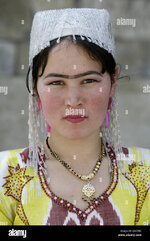 uzbek-woman-G6CFBE.jpg